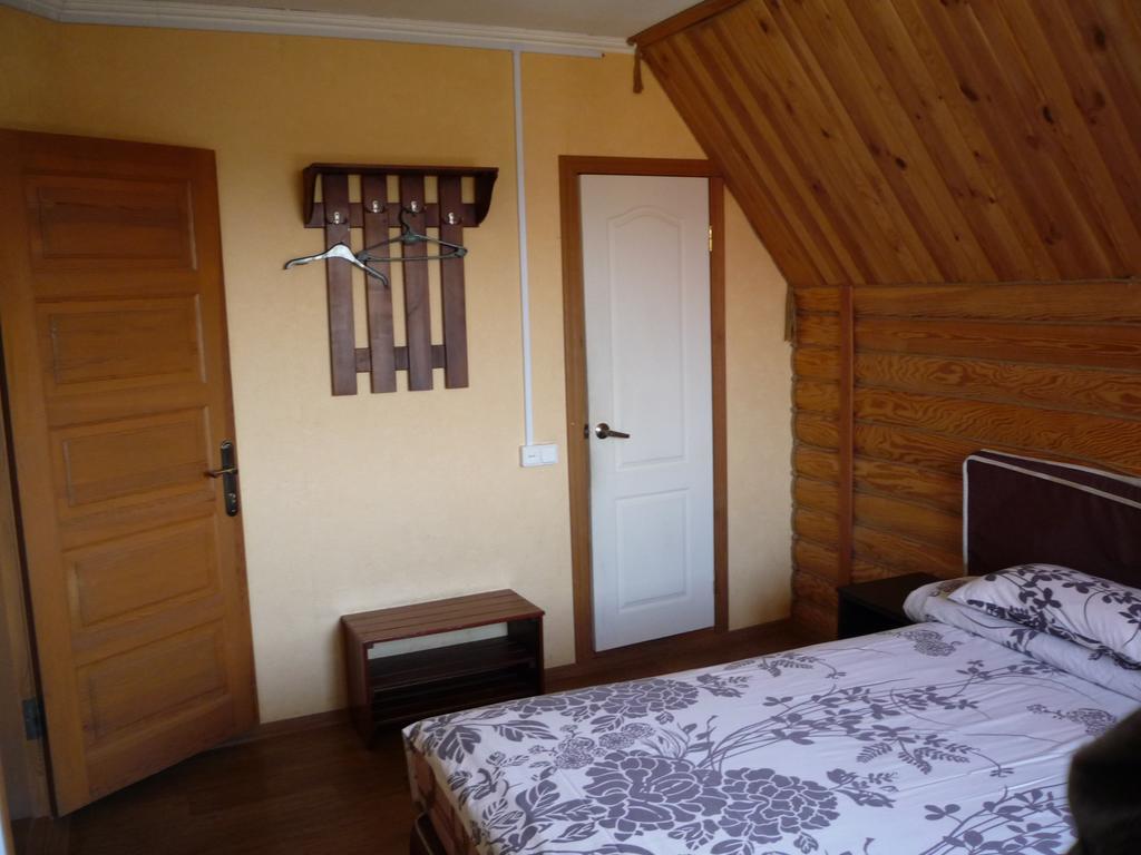 Hotel Restaurant Complex Boyarskiy Dvor Boyarka Exterior foto
