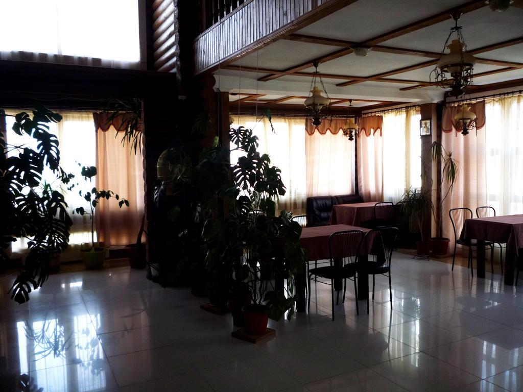 Hotel Restaurant Complex Boyarskiy Dvor Boyarka Exterior foto